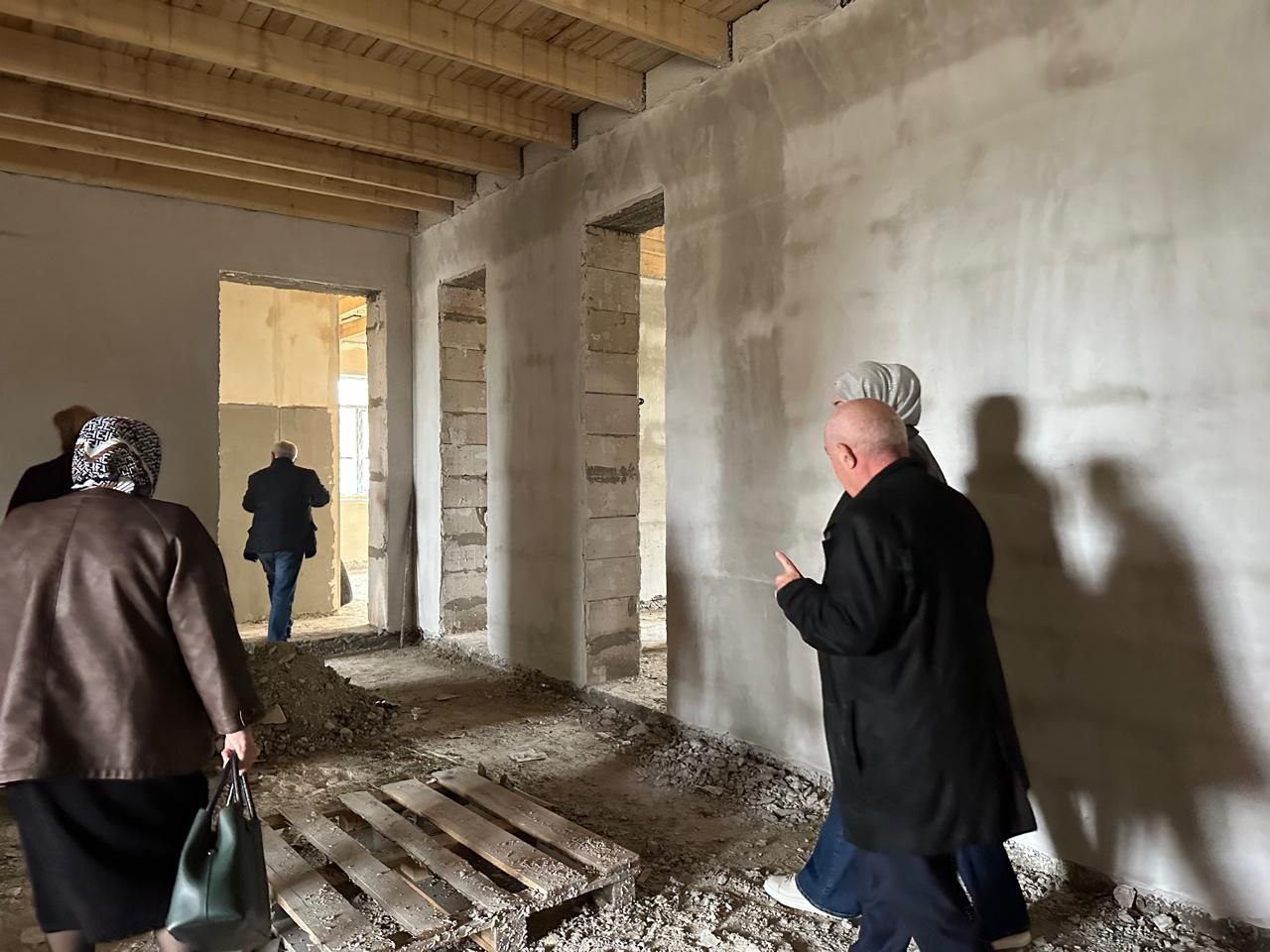 Председатель Комитета НС РД по аграрным вопросам, природопользованию, экологии и охране окружающей среды Асият Алиева проинспектировала строительство школы №3 в поселке Белиджи Дербентского района Председатель Комитета НС РД по аграрным вопросам, природопользованию, экологии и охране окружающей среды Асият Алиева проинспектировала строительство школы №3 в поселке Белиджи Дербентского района