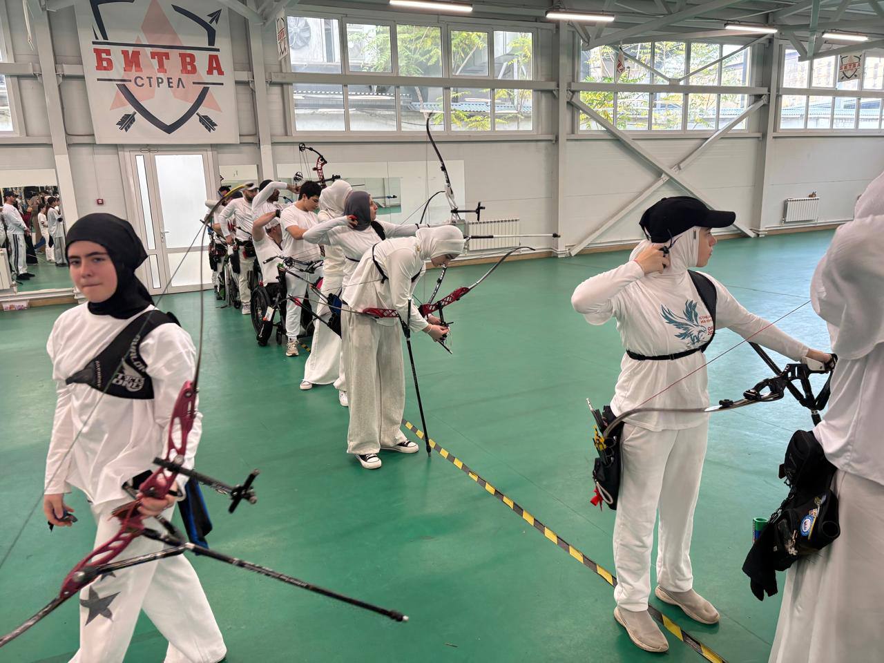 Накануне в Махачкале завершился лично-командный чемпионат по стрельбе из лука, в котором приняло участие 50 спортсменов из столицы Накануне в Махачкале завершился лично-командный чемпионат по стрельбе из лука, в котором приняло участие 50 спортсменов из столицы