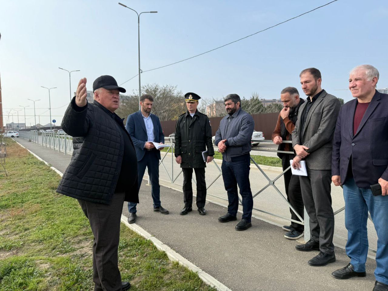 Борис Гонцов провёл выездное совещание по вопросам благоустройства городских территорий Борис Гонцов провёл выездное совещание по вопросам благоустройства городских территорий