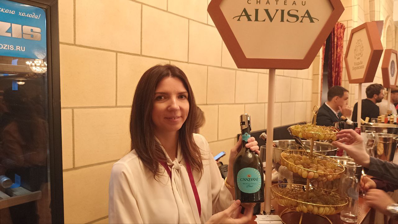 В российском винодельчесом форуме учавствует компания Алвиса, которая начала свою деятельность в Дагестане со строительства винодельни в 2020 году В российском винодельчесом форуме учавствует компания Алвиса, которая начала свою деятельность в Дагестане со строительства винодельни в 2020 году