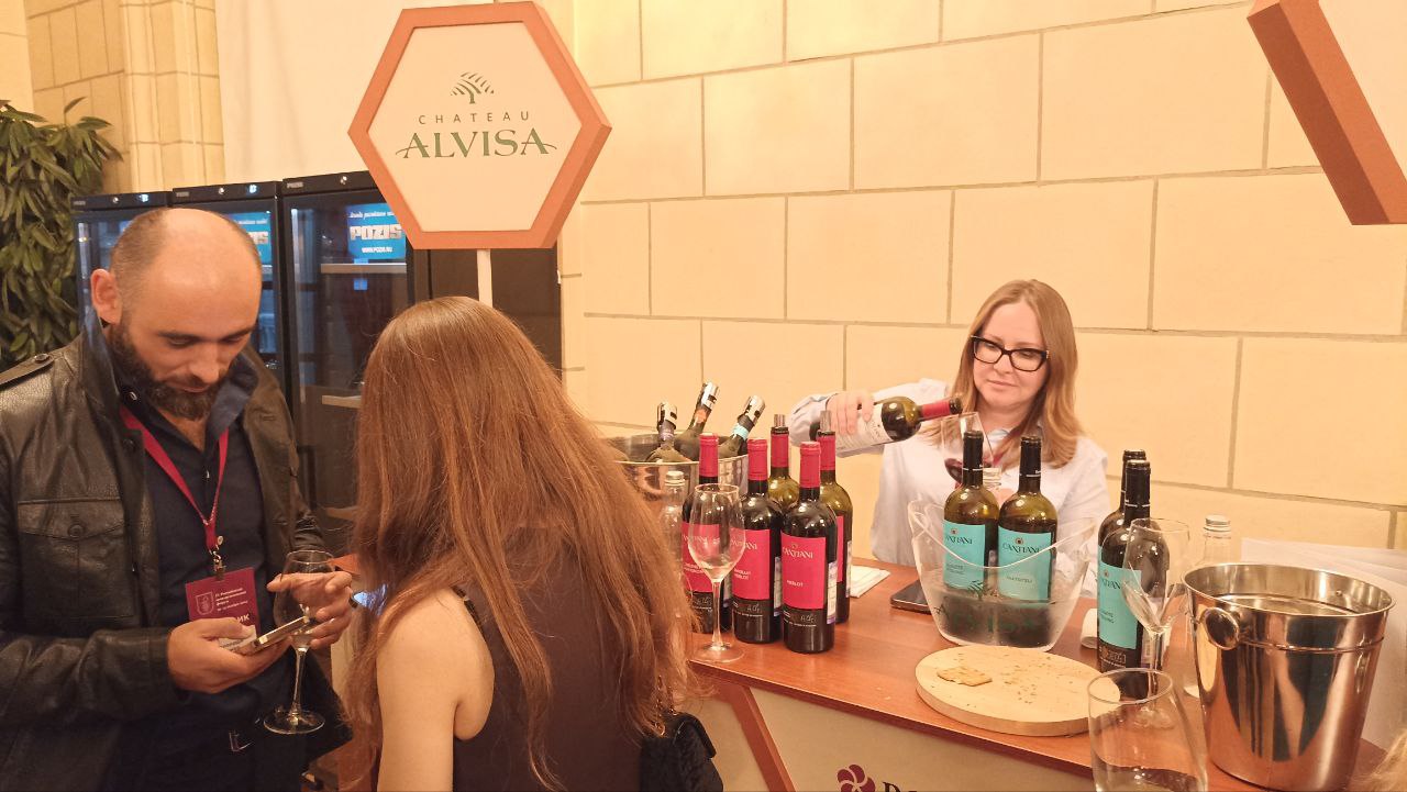 В российском винодельчесом форуме учавствует компания Алвиса, которая начала свою деятельность в Дагестане со строительства винодельни в 2020 году В российском винодельчесом форуме учавствует компания Алвиса, которая начала свою деятельность в Дагестане со строительства винодельни в 2020 году