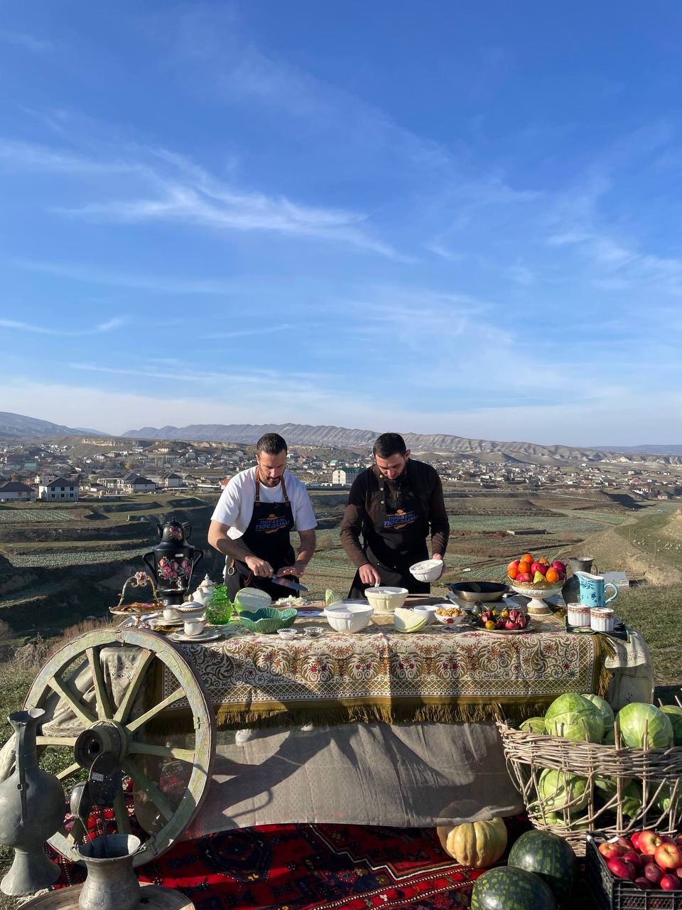 Федерико Арнальди и съёмочная группа популярной программы «Поедем, поедим!» телеканала НТВ вновь работают в Дагестане Федерико Арнальди и съёмочная группа популярной программы «Поедем, поедим!» телеканала НТВ вновь работают в Дагестане