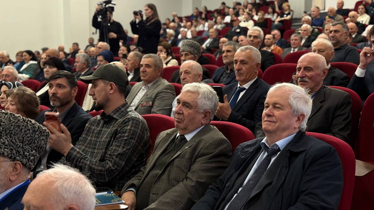 «В единстве поколений залог процветания нашего общества» – Темирлан Абуталимов «В единстве поколений залог процветания нашего общества» – Темирлан Абуталимов