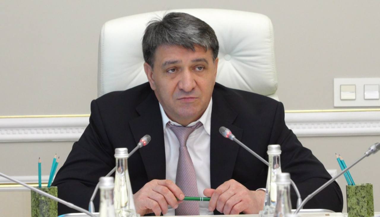 Заседание Комиссии по предупреждению и ликвидации чрезвычайных ситуаций и обеспечению пожарной безопасности прошло сегодня в Администрации Махачкалы под руководством главы города Джамбулата Салавова Заседание Комиссии по предупреждению и ликвидации чрезвычайных ситуаций и обеспечению пожарной безопасности прошло сегодня в Администрации Махачкалы под руководством главы города Джамбулата Салавова