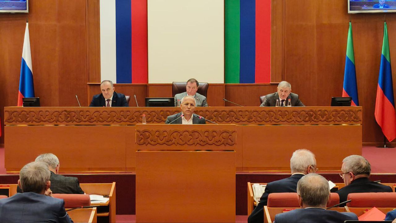 Своими предложениями в вопросах развития предпринимательства, сбора налоговых платежей, "обеления" бизнеса, развития креативных индустрий, внедрения технологий в АПК и повышения рентабельности отрасли, а также о мерах... Своими предложениями в вопросах развития предпринимательства, сбора налоговых платежей, "обеления" бизнеса, развития креативных индустрий, внедрения технологий в АПК и повышения рентабельности отрасли, а также о мерах...