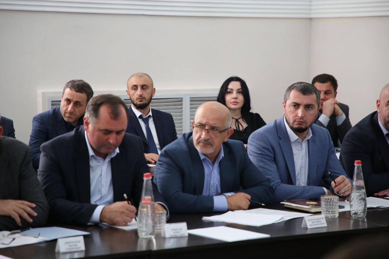 Член Общественного совета при Минэкономразвития РД, генеральный директор АНО «Деловые горянки» Нарсият Гаджиэменова прокомментировала состоявшееся накануне в Табасаранском районе совещание по комплексному развитию сельских...