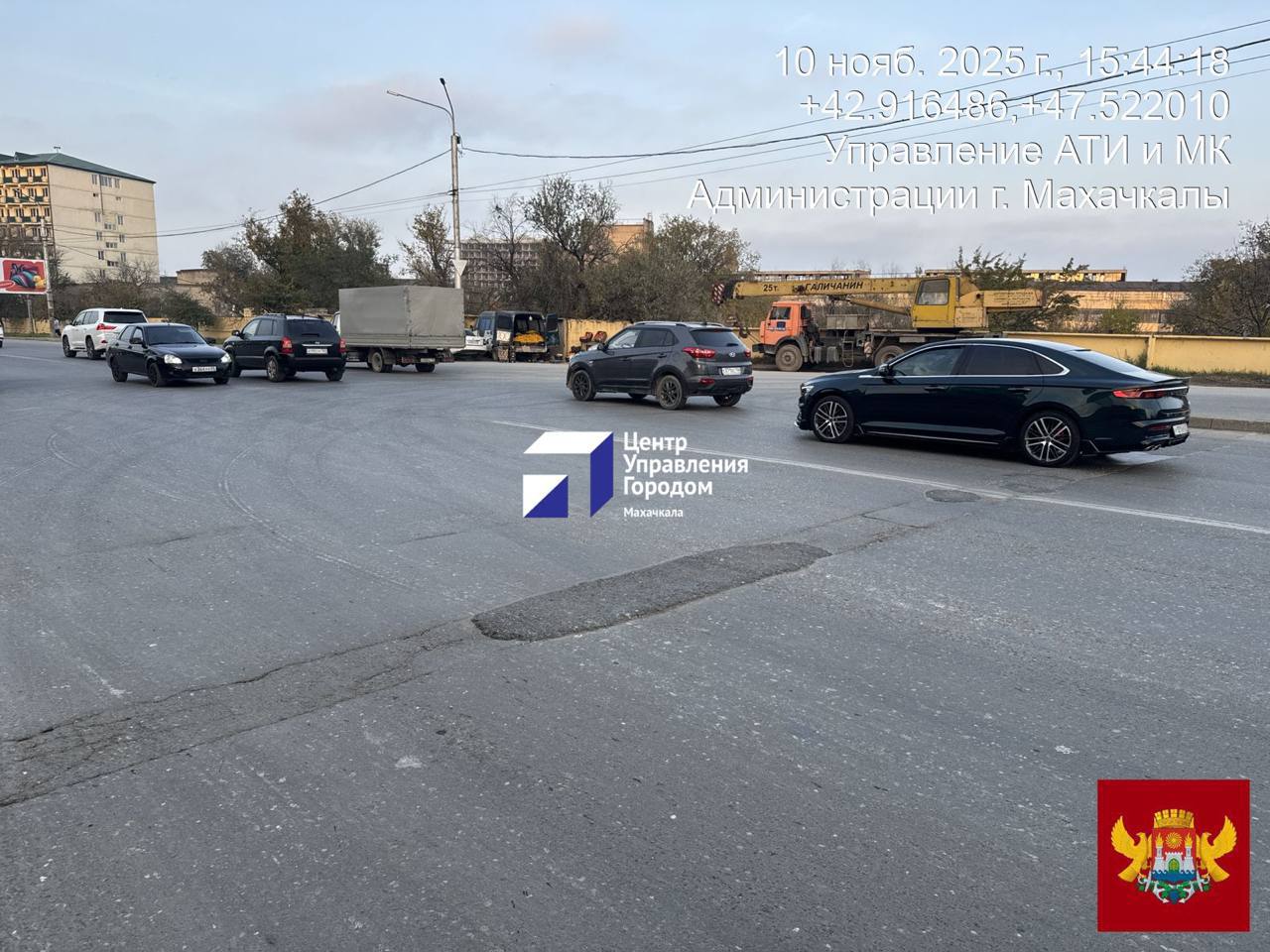 По предписанию управления административно-технической инспекции администрации Махачкалы было восстановлено дорожное полотно на ул. Нахимова и пр. А. Султана По предписанию управления административно-технической инспекции администрации Махачкалы было восстановлено дорожное полотно на ул. Нахимова и пр. А. Султана