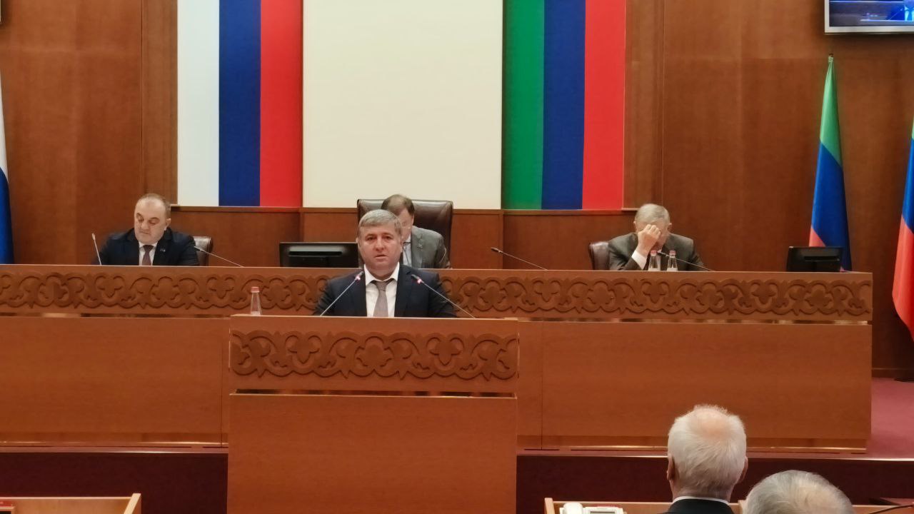 Врио министра финансов РД Шамиль Дабишев представил основные параметры бюджета на 2026-2028 годы