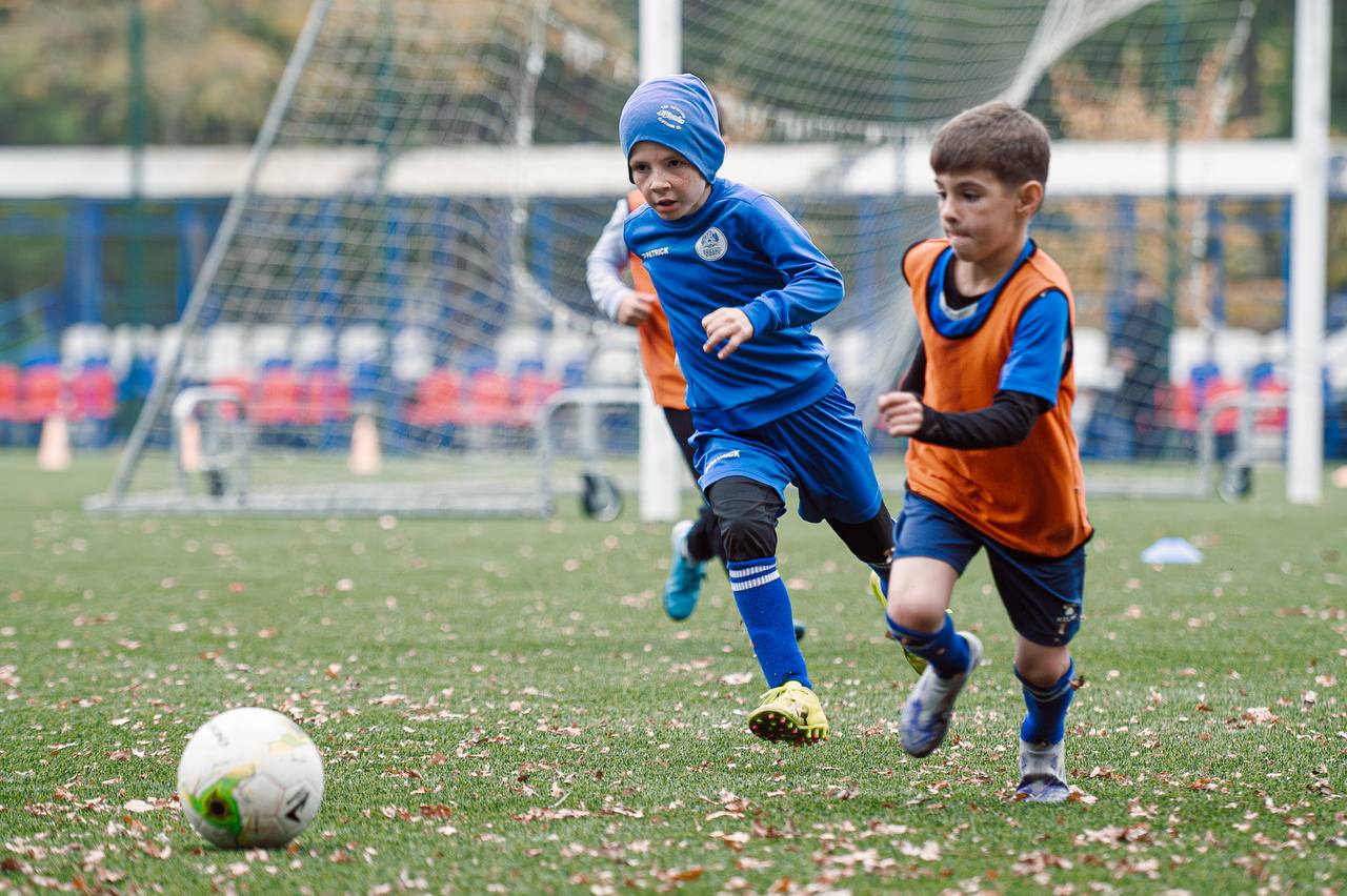 «Динамо» и клубная школа получили новое поле «Динамо» и клубная школа получили новое поле
