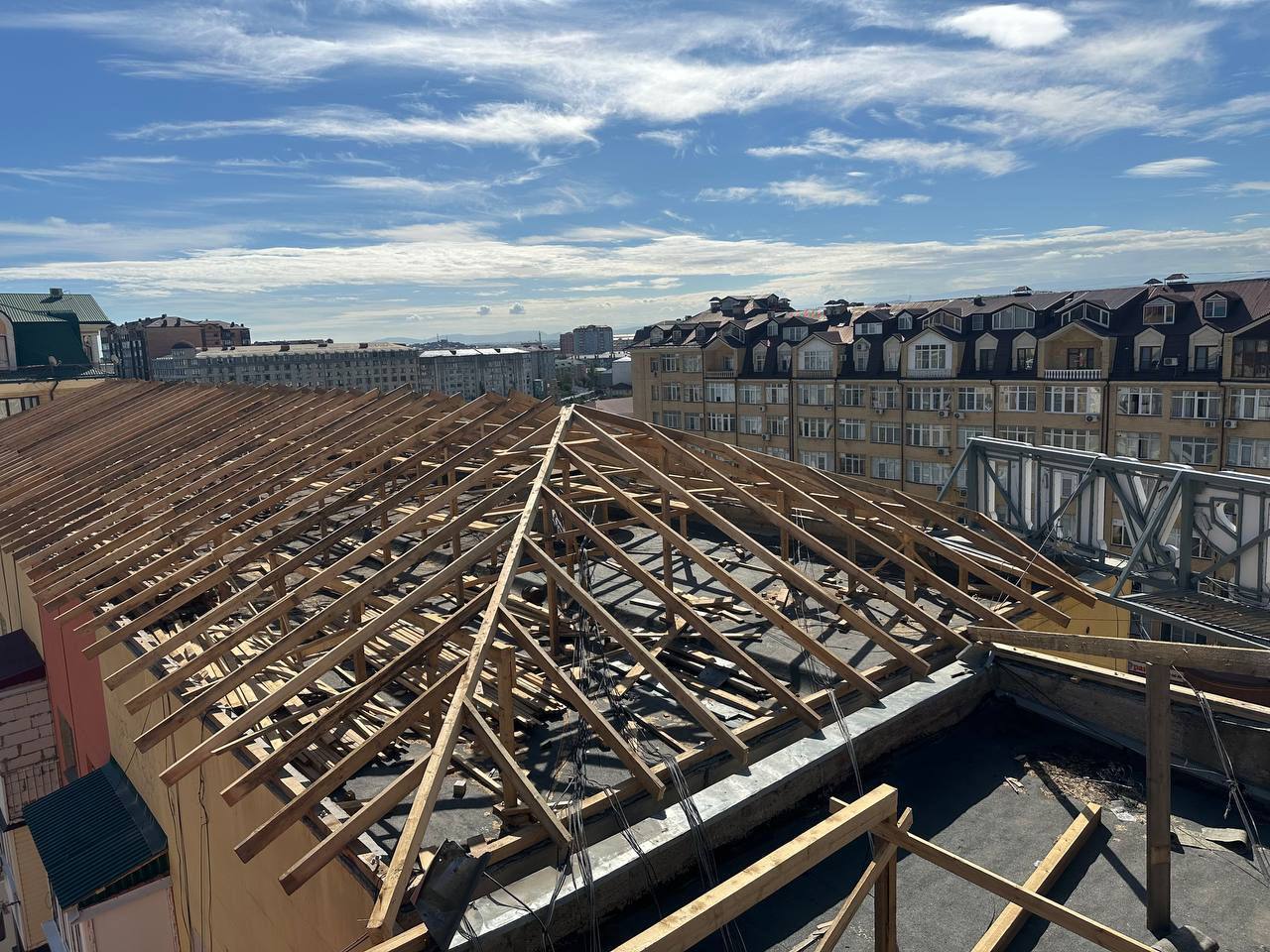 Свыше 300 млн рублей направят на капремонт 40 многоэтажек Махачкалы в 2026 году