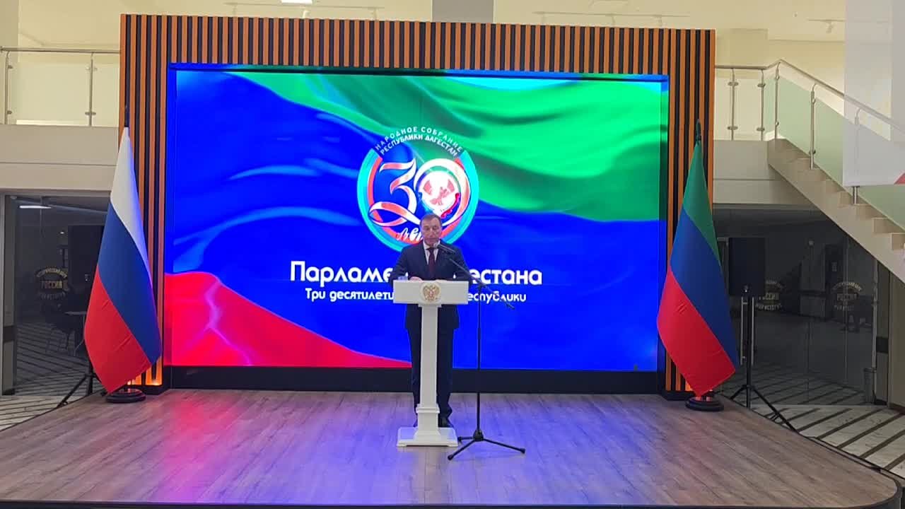 После просмотра фильма к участникам презентации обратился Председатель Народного Собрания РД Заур Аскендеров: «Это наши маленькие земляки, которые ежедневно преодолевают трудности в жизни. Уверен, что все вы относитесь к той...