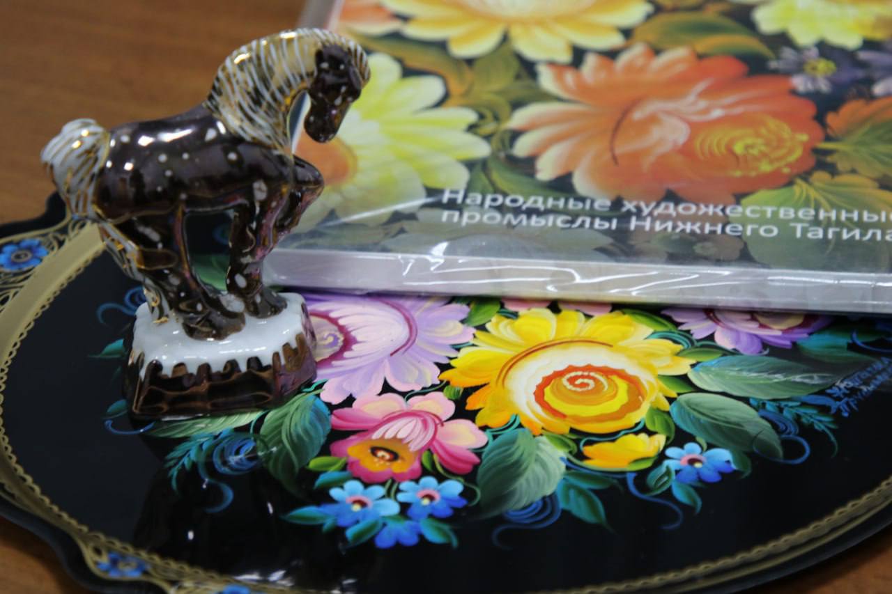 Эмин Мерданов провёл рабочую встречу с делегацией Уральской Ассоциации туризма Эмин Мерданов провёл рабочую встречу с делегацией Уральской Ассоциации туризма