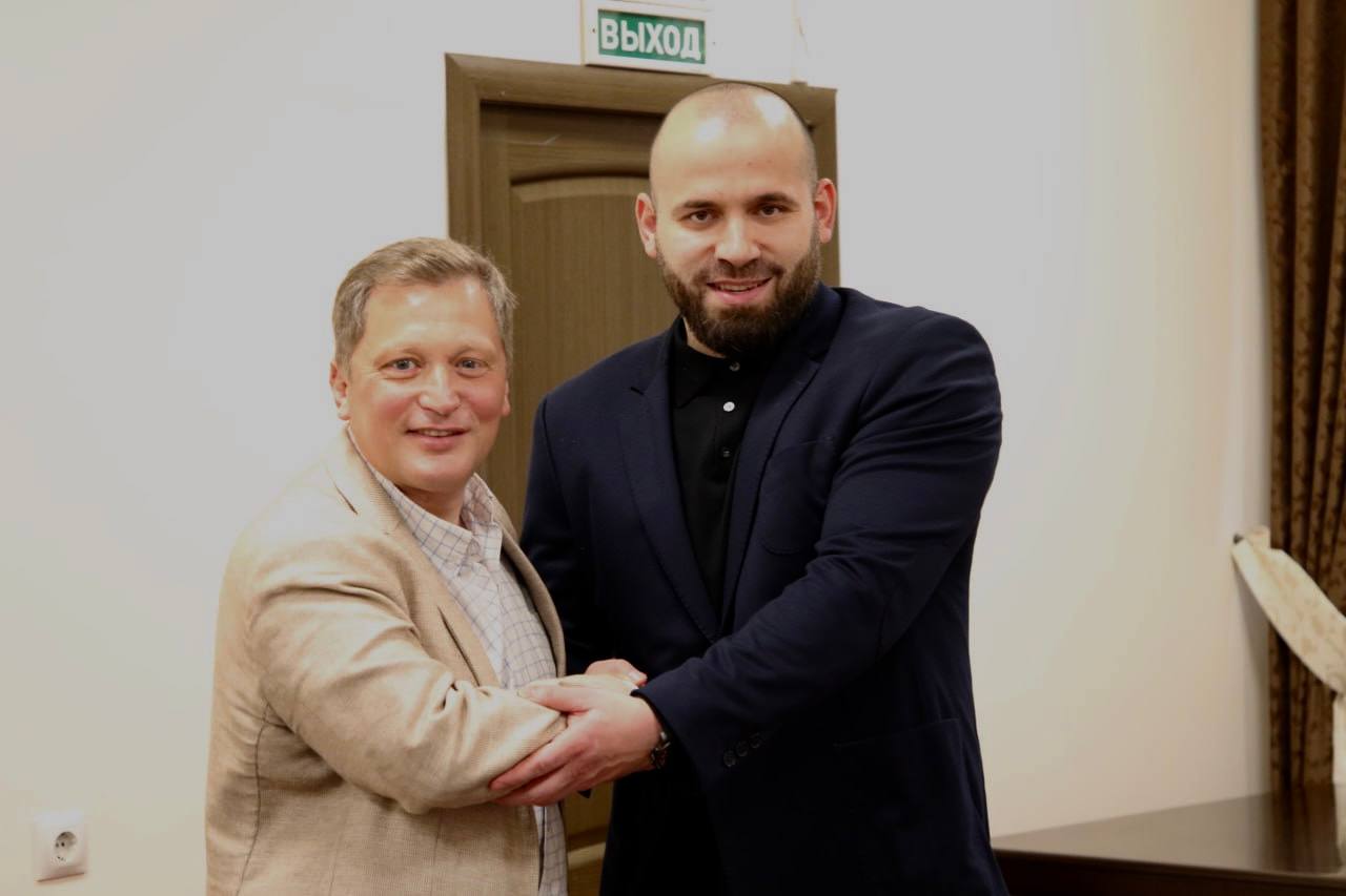 Эмин Мерданов провёл рабочую встречу с делегацией Уральской Ассоциации туризма Эмин Мерданов провёл рабочую встречу с делегацией Уральской Ассоциации туризма