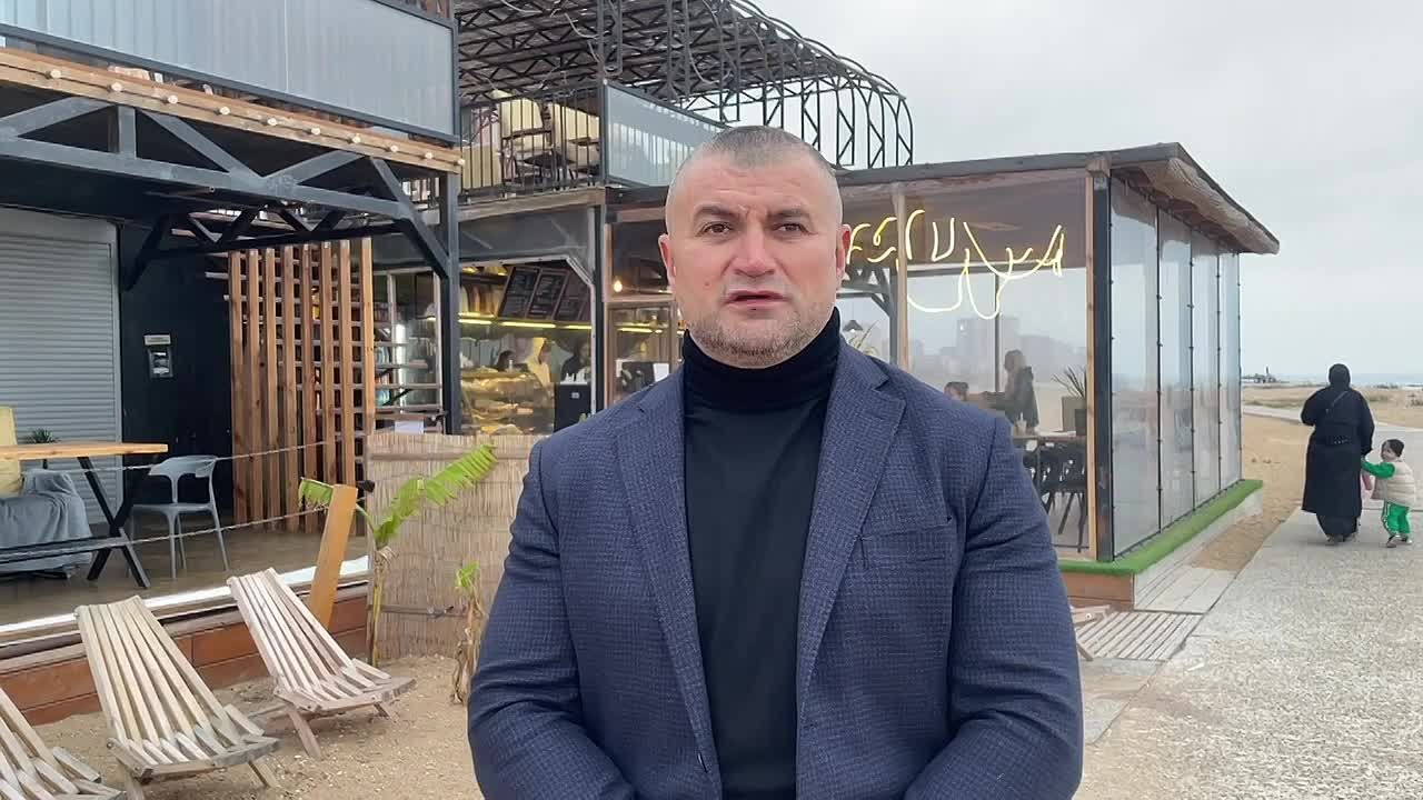 Сотрудники Управления торговали Махачкалы выдали собственникам незаконных торговых объектов на прибрежной территории по ул. Хурукринская требования на демонтаж НТО