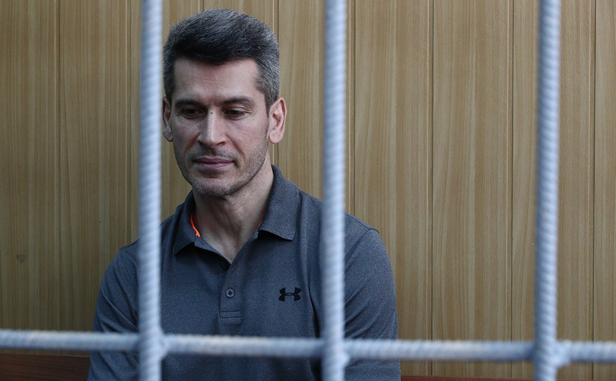 Арбитражный суд Москвы признал банкротом Зиявудина Магомедова, совладельца группы "Сумма", приговоренного к 18,6 годам колонии строгого режима за создание преступного сообщества и хищение средств