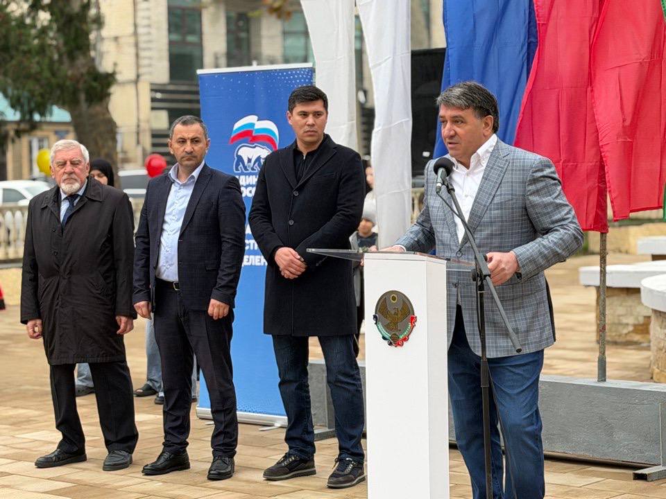 В Махачкале сданы несколько благоустроенных городских пространств В Махачкале сданы несколько благоустроенных городских пространств