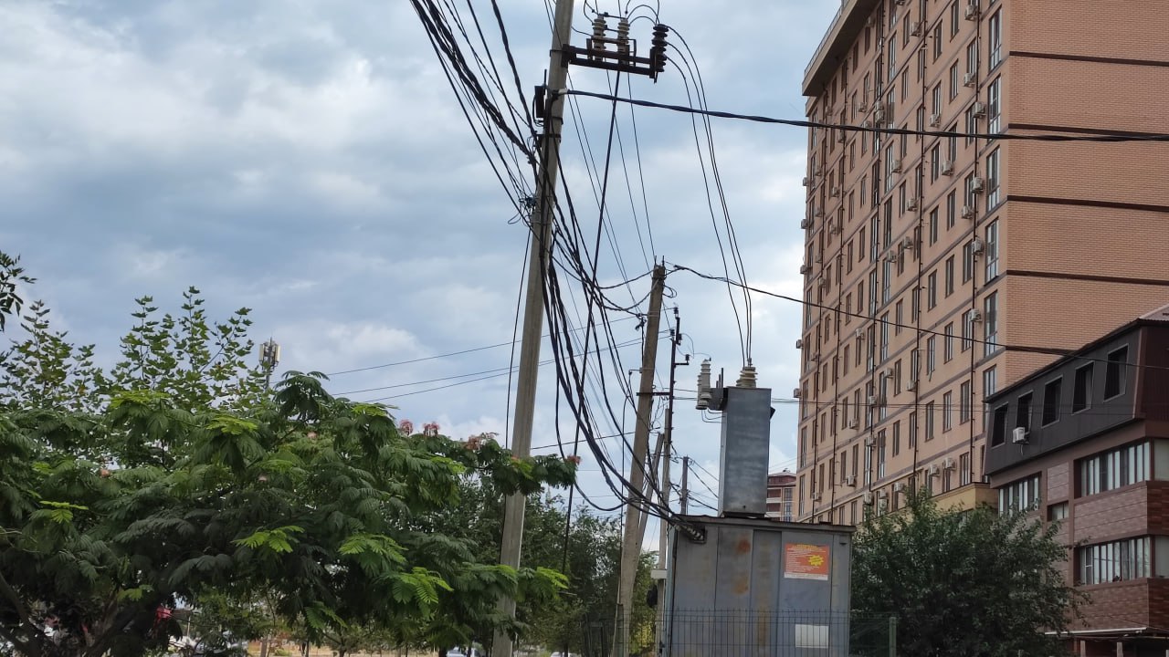 В связи с проведением технических работ по повышению надежности и качества электроснабжения, в Бабаюртовском и Хасавюртовском районах ожидаются плановые ограничения электроэнергии