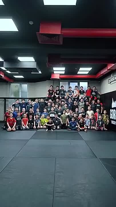 Дети школы Хабиба дали прогноз на бой Махачев — Маддалена: «Вырубит соперника»