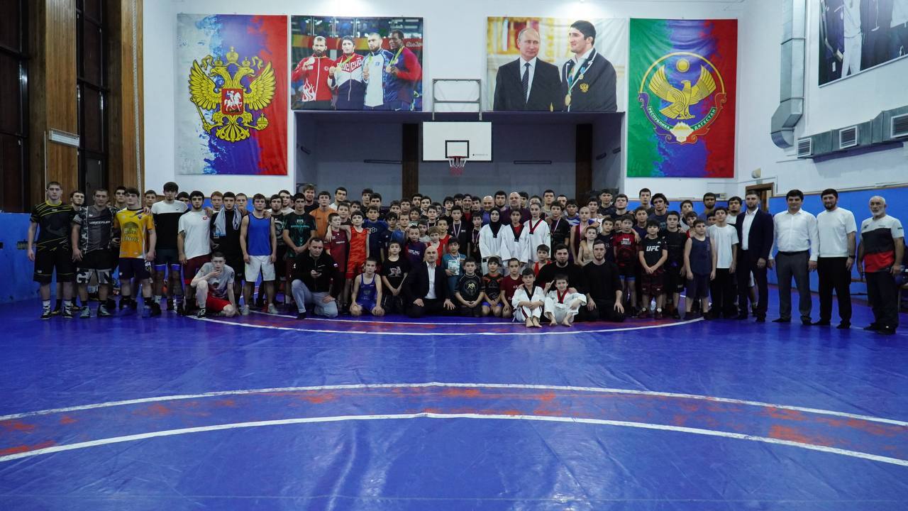 В спортивной школе имени Абдулрашида Садулаева прошла интеллектуальная викторина для юных спортсменов В спортивной школе имени Абдулрашида Садулаева прошла интеллектуальная викторина для юных спортсменов