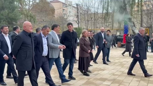 В Махачкале после реконструкции открыт сквера на улице Ахмата-Хаджи Кадырова