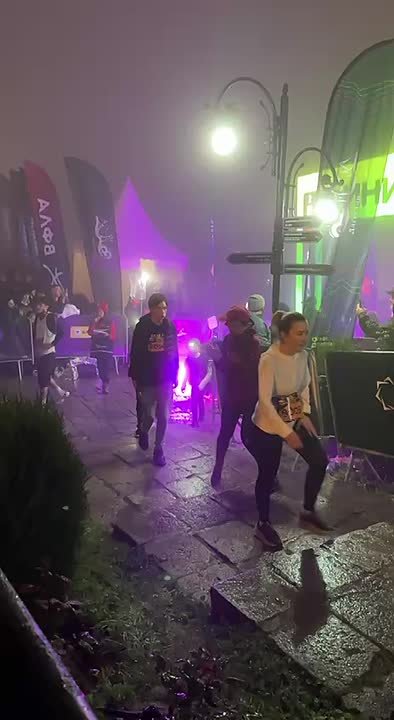 Уже финишируют бегуны дистанции 3 км