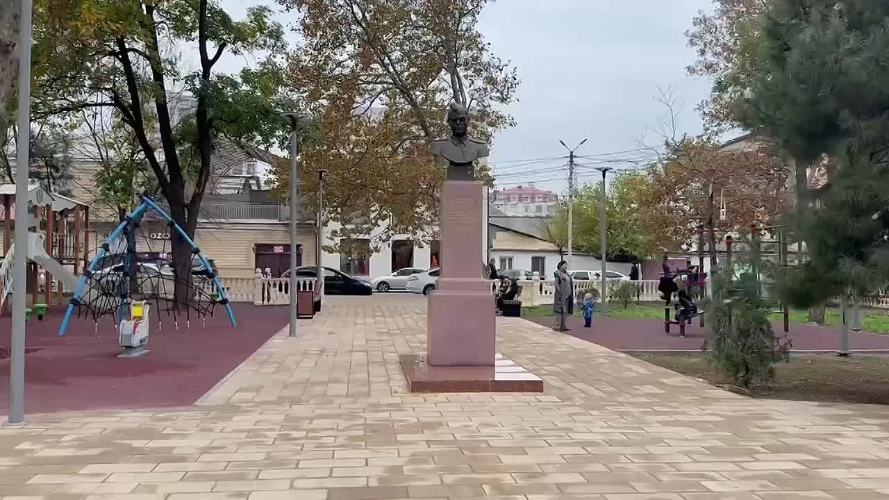 В Махачкале проходит официальное открытие сквера на улице Ахмата-Хаджи Кадырова после реконструкции