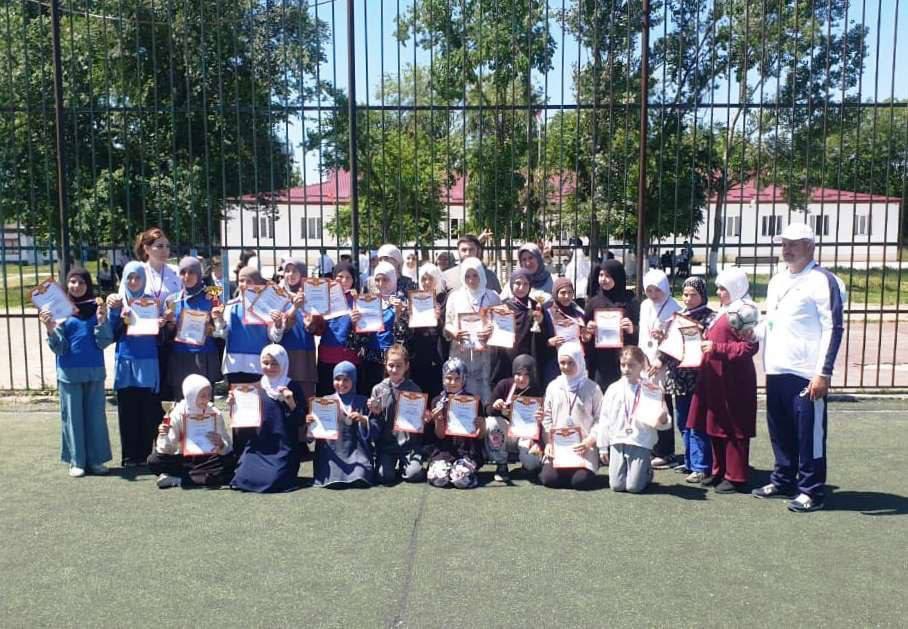 В Кизлярском районе завершились внутриклассные и школьные этапы 5-го юбилейного сезона школьной футбольной лиги Дагестана В Кизлярском районе завершились внутриклассные и школьные этапы 5-го юбилейного сезона школьной футбольной лиги Дагестана