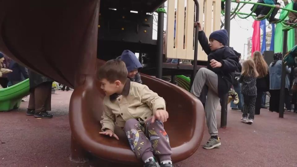  :  !.             20 000    