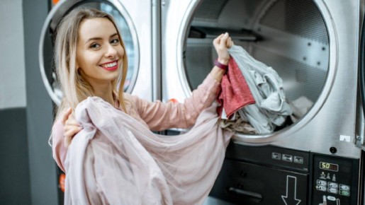Лучше всякой машинки: сушите белье только этим способом, и на нем не будет заломов