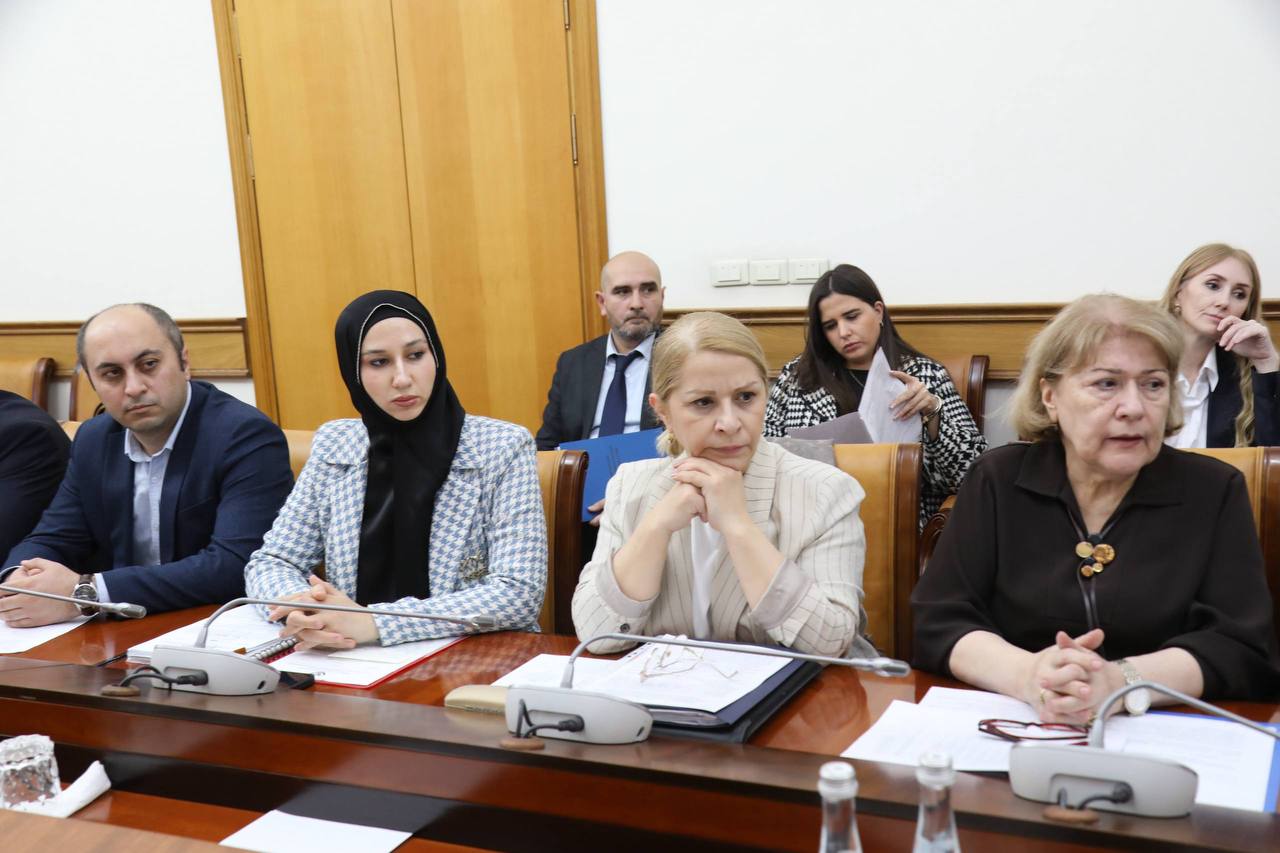 Правительство Дагестана усилит контроль за погашением кредиторской задолженности медучреждений Правительство Дагестана усилит контроль за погашением кредиторской задолженности медучреждений