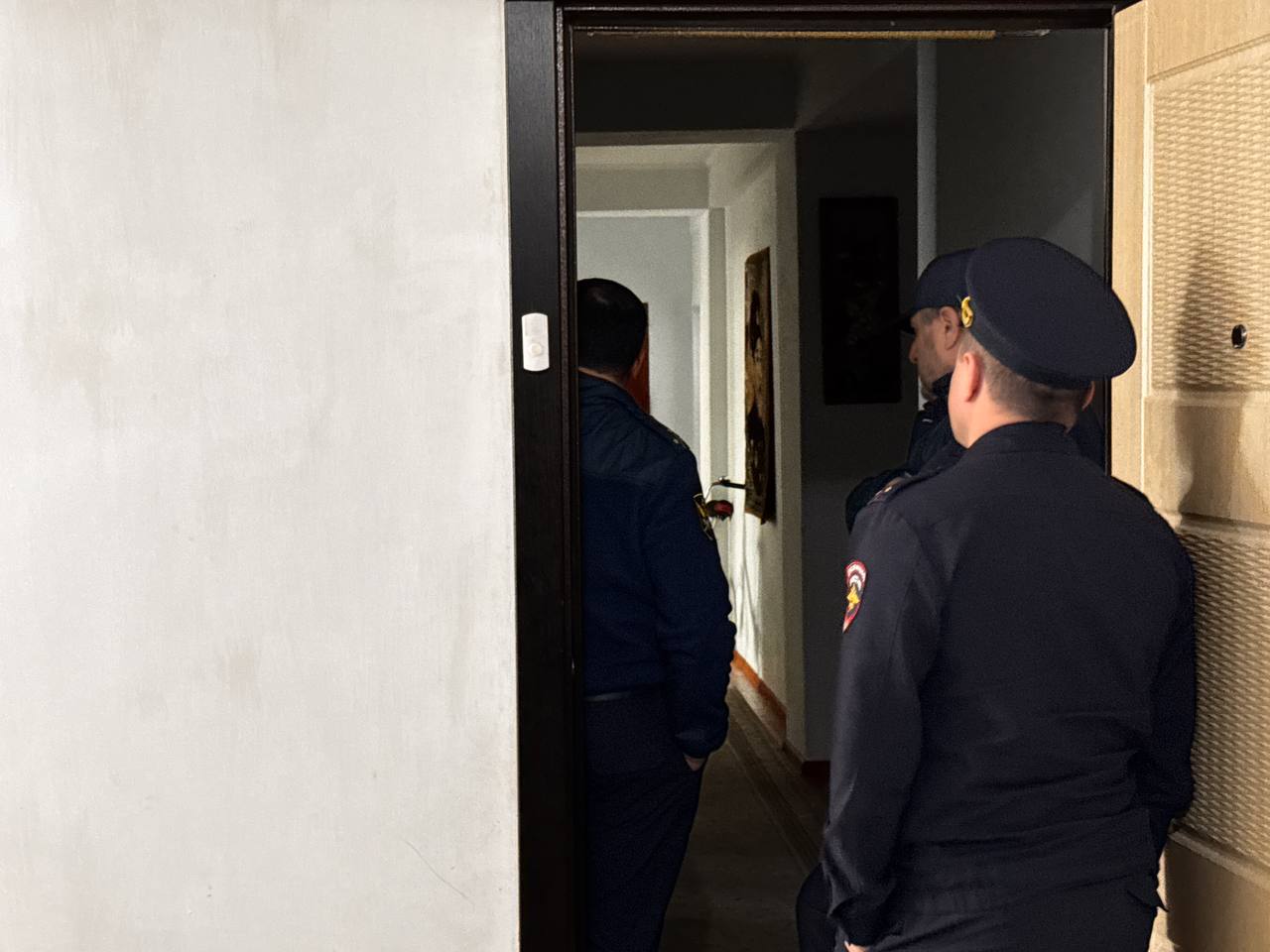 Управление имущественных и земельных отношений администрации Махачкалы провело совместный рейд по незаконно занятым муниципальным домам Управление имущественных и земельных отношений администрации Махачкалы провело совместный рейд по незаконно занятым муниципальным домам