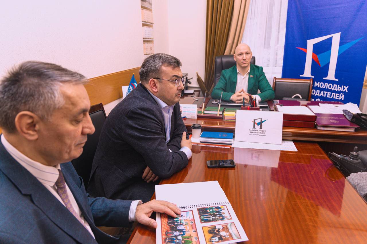 Депутат НС РД Гасан Османов выступил с рядом предложений в ходе заседания рабочей группы Совета при Главе РД по делам лиц с ОВЗ Депутат НС РД Гасан Османов выступил с рядом предложений в ходе заседания рабочей группы Совета при Главе РД по делам лиц с ОВЗ