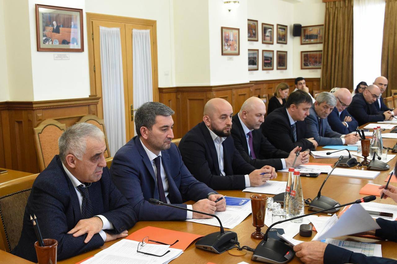 Представители Минтранса Дагестана приняли участие в заседании Народного Собрания Республики Дагестан Представители Минтранса Дагестана приняли участие в заседании Народного Собрания Республики Дагестан