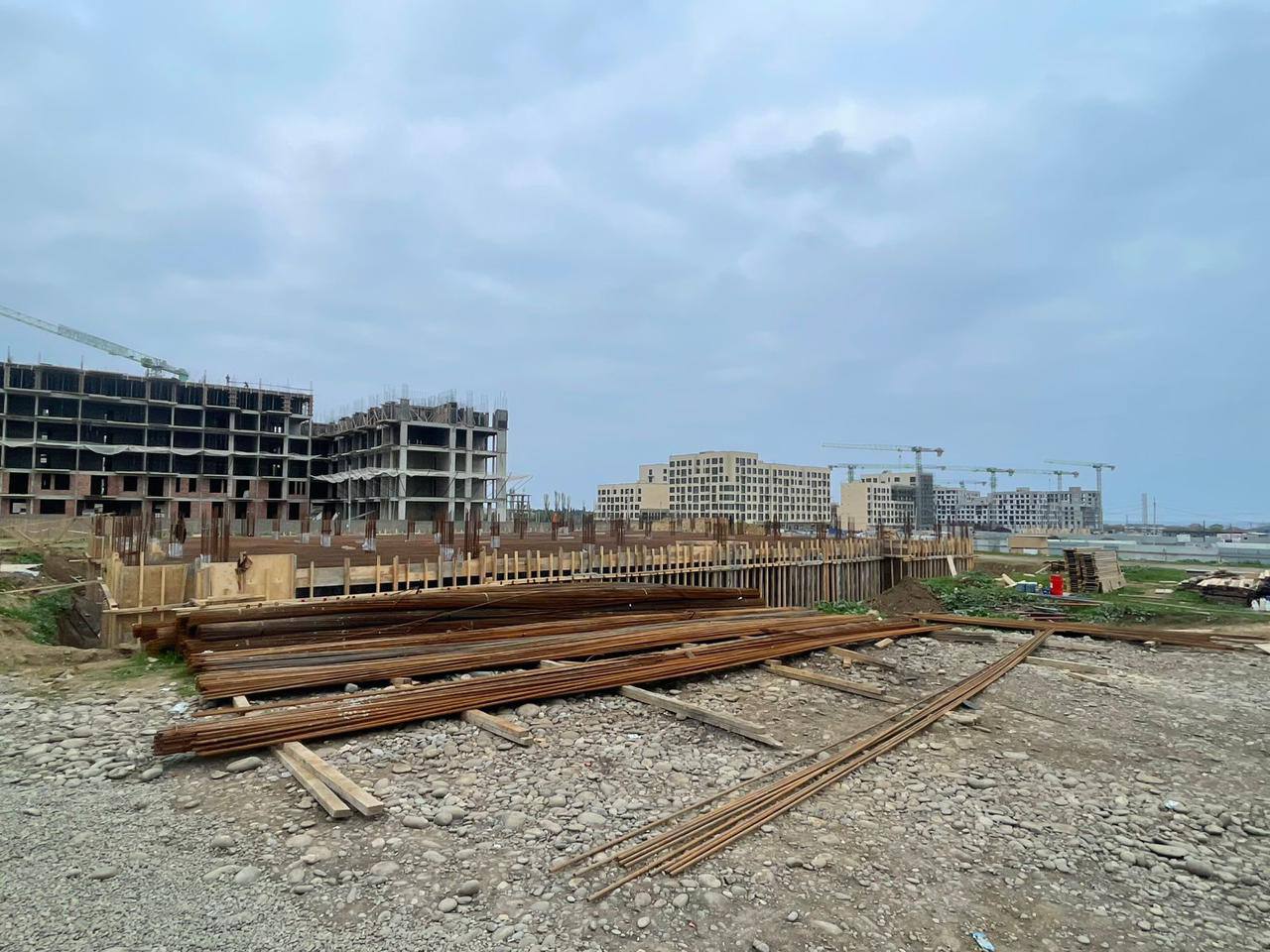 В микрорайоне «Южный» г.Дербента продолжается строительство двух новых детских садов на 140 мест В микрорайоне «Южный» г.Дербента продолжается строительство двух новых детских садов на 140 мест