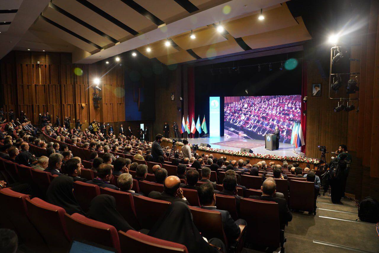 Премьер Дагестана принял участие в подписании коммюнике по итогам форума губернаторов прикаспийских регионов в Иране Премьер Дагестана принял участие в подписании коммюнике по итогам форума губернаторов прикаспийских регионов в Иране