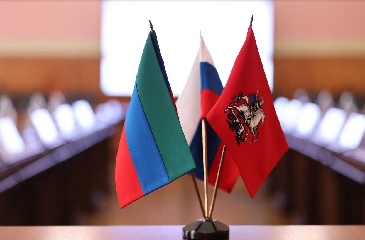 Председатель Мосгордумы Алексей Шапошников тепло приветствовал Заура Аскендерова и членов делегации Народного Собрания РД Председатель Мосгордумы Алексей Шапошников тепло приветствовал Заура Аскендерова и членов делегации Народного Собрания РД