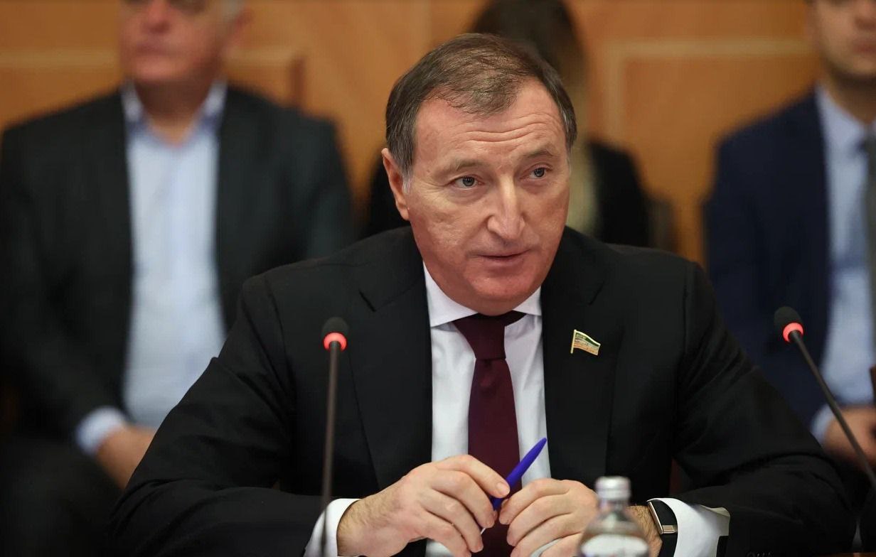 Спикер парламента подробно остановился на успехах социально-экономического развития республики