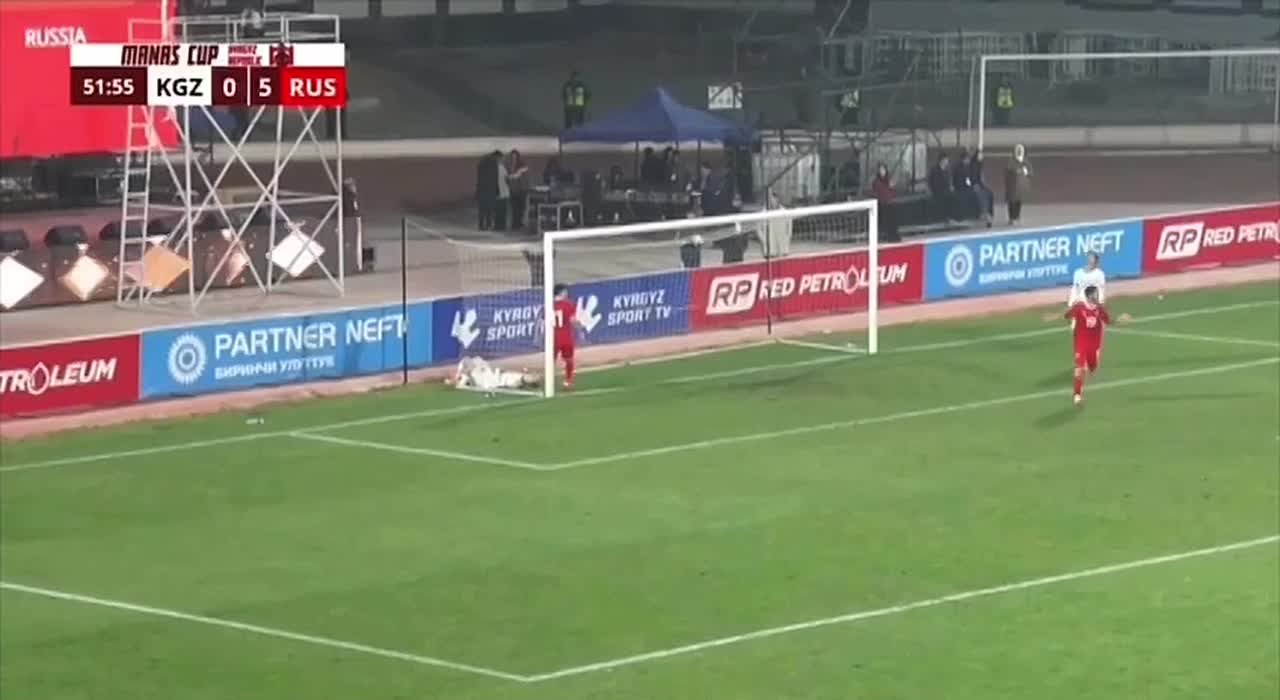 Дагестанец Казбек Мукаилов забил гол за молодежную сборную России