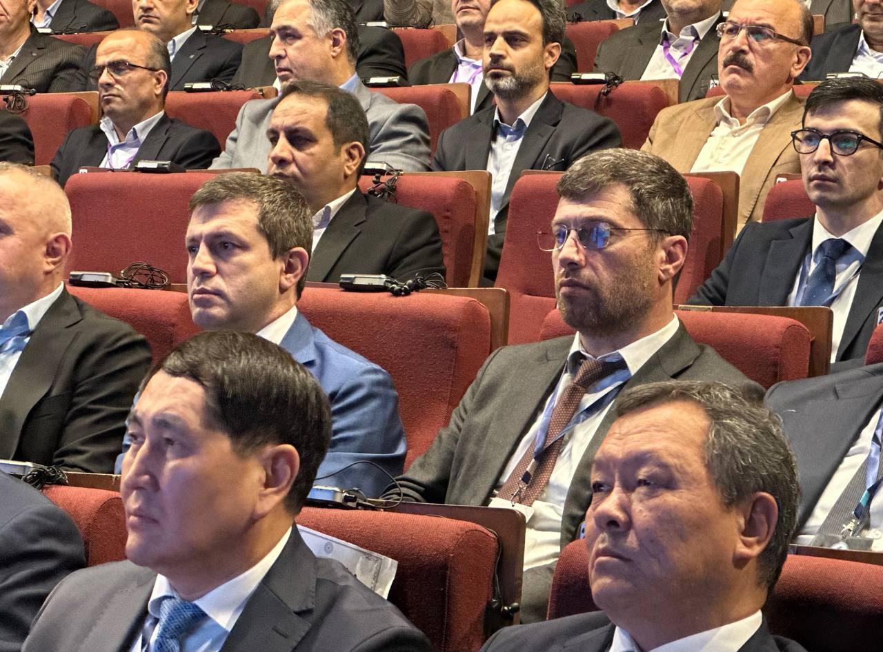 Премьер Дагестана принял участие в подписании коммюнике по итогам форума губернаторов прикаспийских регионов в Иране Премьер Дагестана принял участие в подписании коммюнике по итогам форума губернаторов прикаспийских регионов в Иране