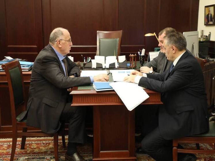 В Дагестане реализуется программа по созданию сети государственных аптек для обеспечения лекарственной безопасности