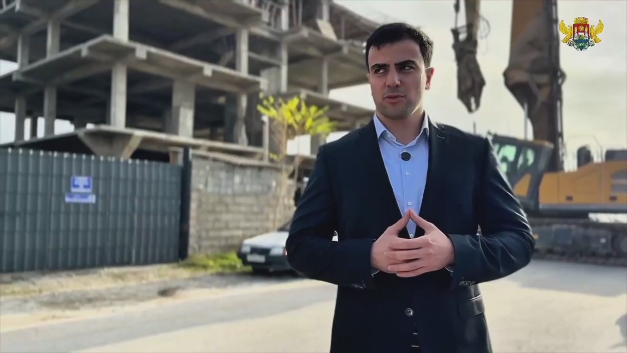 Администрация Махачкалы приступила к демонтажу многоэтажного капитального строения, построенного с многочисленными градостроительными нарушениями