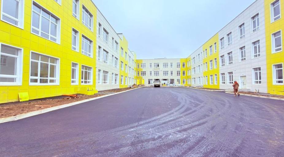 Краски осени и идеальное сочетание с ними новой школы в селе Байрамаул