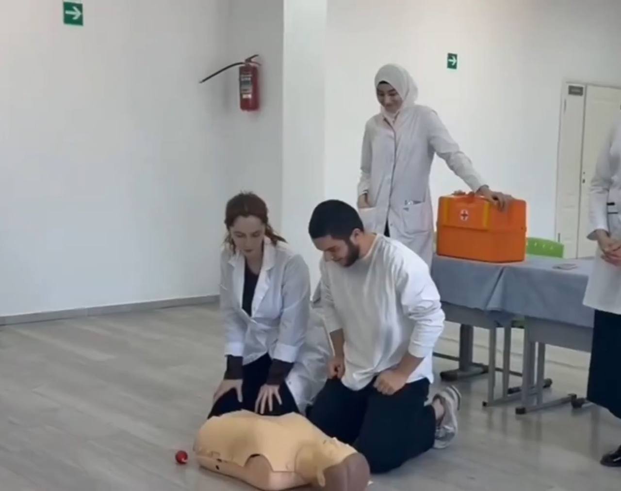 В Хасавюрте проходят учения по оказанию первой медицинской помощи В Хасавюрте проходят учения по оказанию первой медицинской помощи