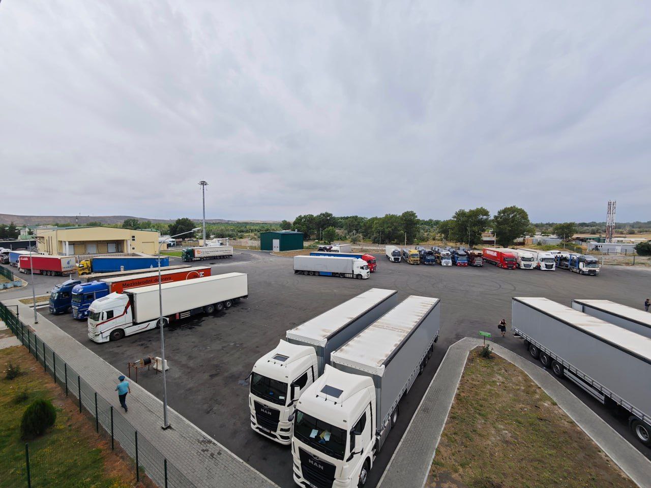 Руководитель Федеральной таможенной службы Валерий Пикалёв прибыл с рабочим визитом в Дагестан Руководитель Федеральной таможенной службы Валерий Пикалёв прибыл с рабочим визитом в Дагестан