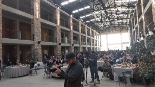 Муфтий Дагестана шейх Ахмед Афанди поздравил дагестанок с праздником Днем Матери, отметив, что все достижения дагестанцев - заслуга матерей, их беззаветной любви