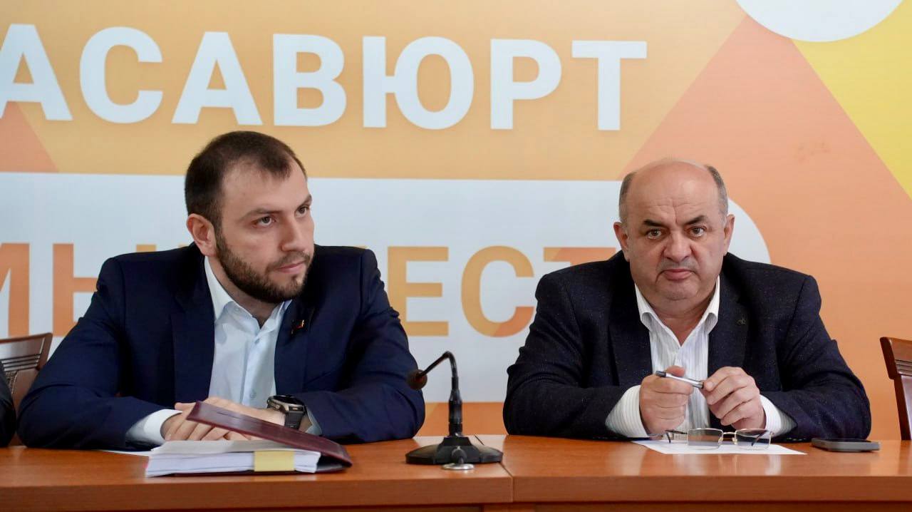 Депутаты утвердили в первом чтении бюджет Хасавюрта на 2026–2028 годы Депутаты утвердили в первом чтении бюджет Хасавюрта на 2026–2028 годы