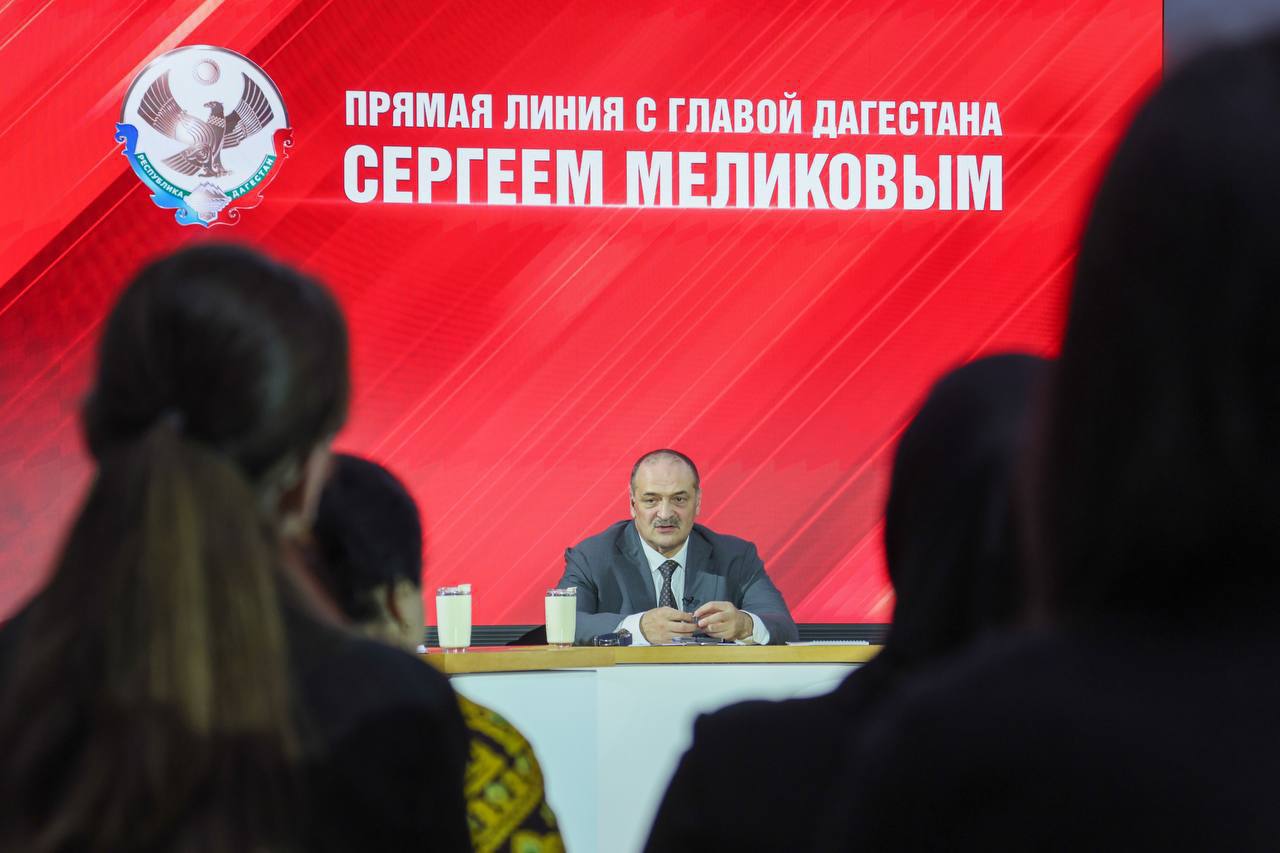 Глава региона отметил, что в Махачкале в последнее время произошли заметные положительные изменения под руководством мэра столицы Джамбулата Салавова