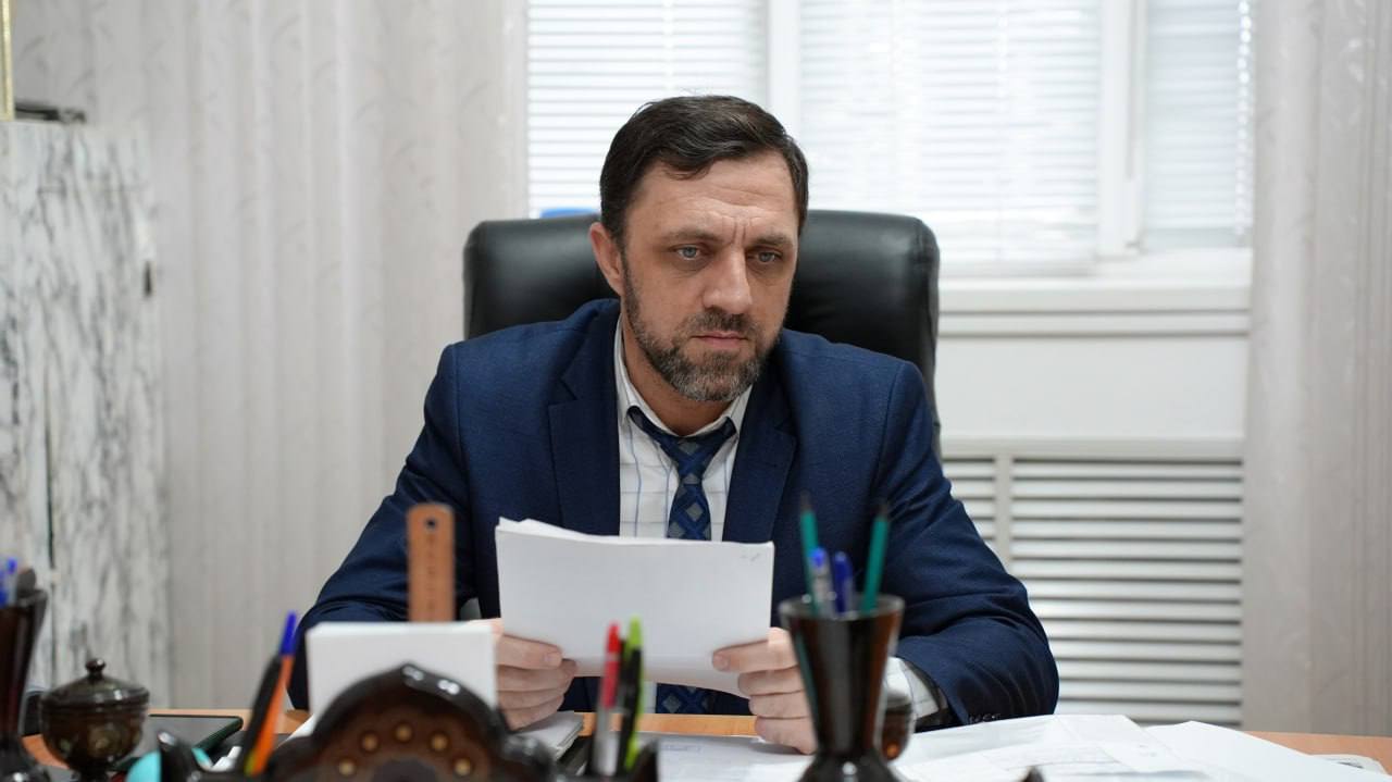 В мэрии Хасавюрта состоялся еженедельный прием граждан В мэрии Хасавюрта состоялся еженедельный прием граждан