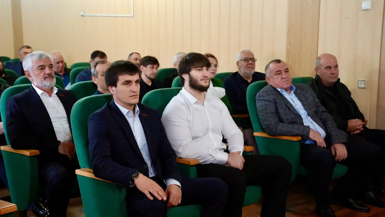 Депутаты утвердили в первом чтении бюджет Хасавюрта на 2026–2028 годы Депутаты утвердили в первом чтении бюджет Хасавюрта на 2026–2028 годы