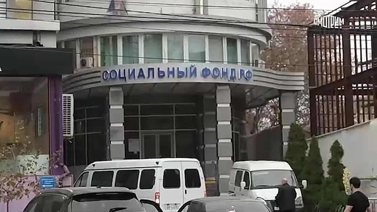 Бывший начальник одного из управлений Соцфонда задержан в Дагестане по делу о взятках, сообщает СК